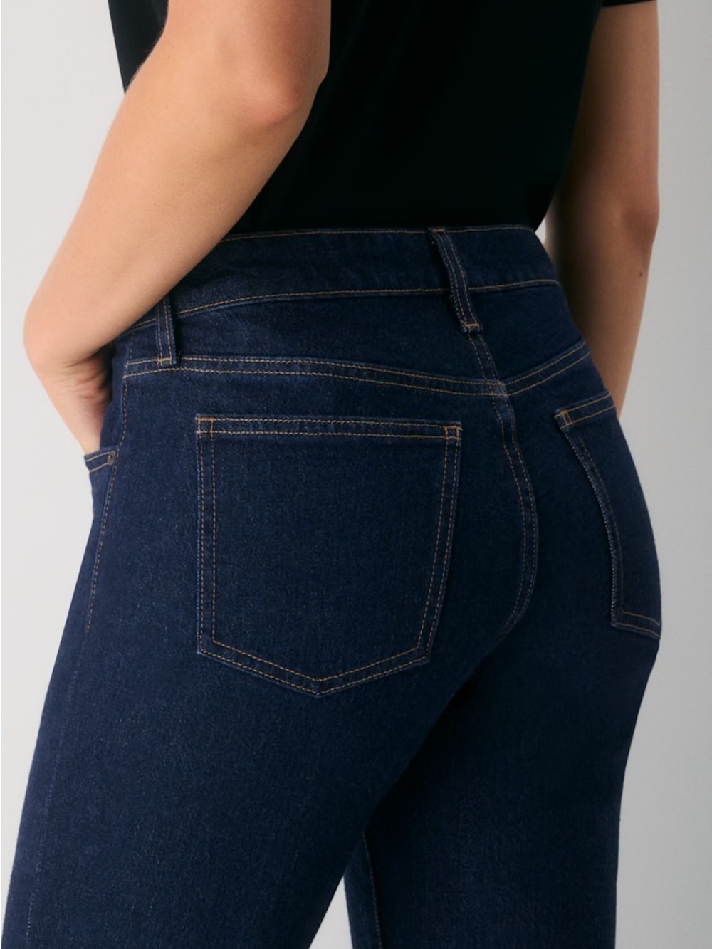 Denim Forum Tilda Curve-Fit Lo-Rise Straight Jeans - Picture 4 of 15